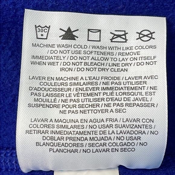 Nike Dri-Fit Swoosh Logo Hoodie Kangaroo Pocket Thumb Holes Womens size M NWOT - Picture 12 of 12